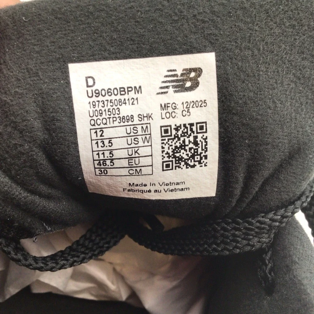 New Balance 9060 Triple Black Mens Size 12 Athletic Sneakers U9060BPM NEW